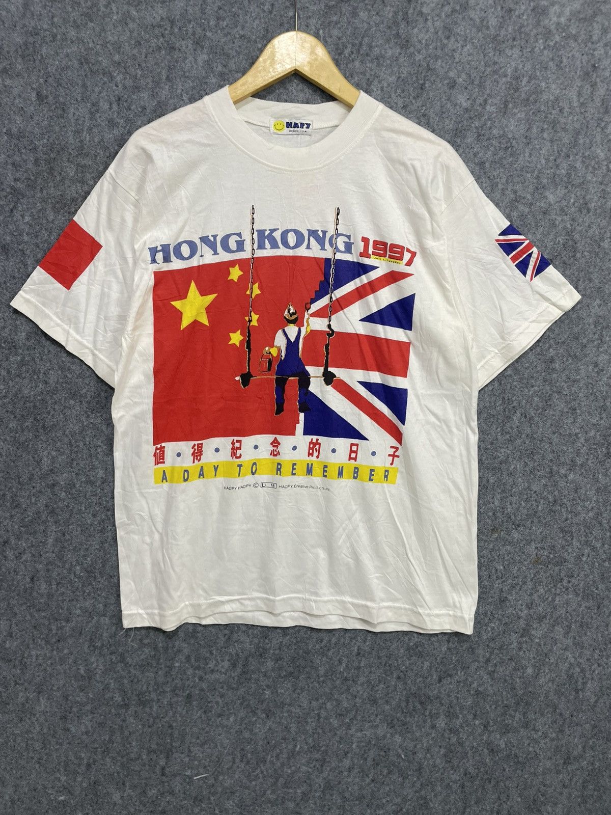 Vintage Vintage Hong Kong 1997 A Day to Remember T-shirt Size US L / EU 52-54 / 3 - 1 Thumbnail