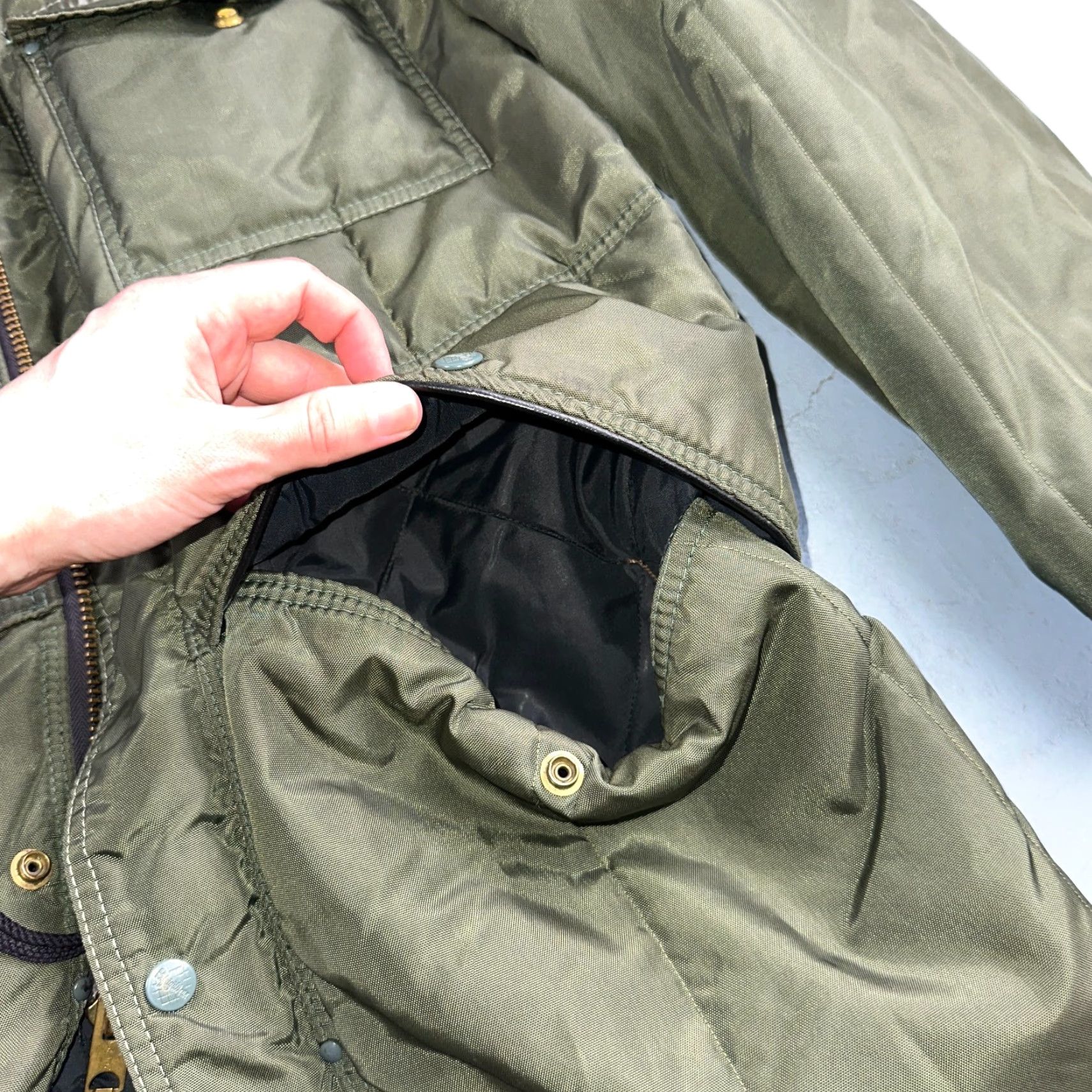 Refrigiwear VINTAGE Green Parka Puffer Jacket Coat Mens L RefrigiWear 1960s Winter Long Nylon Wool? Size US L / EU 52-54 / 3 - 6 Thumbnail