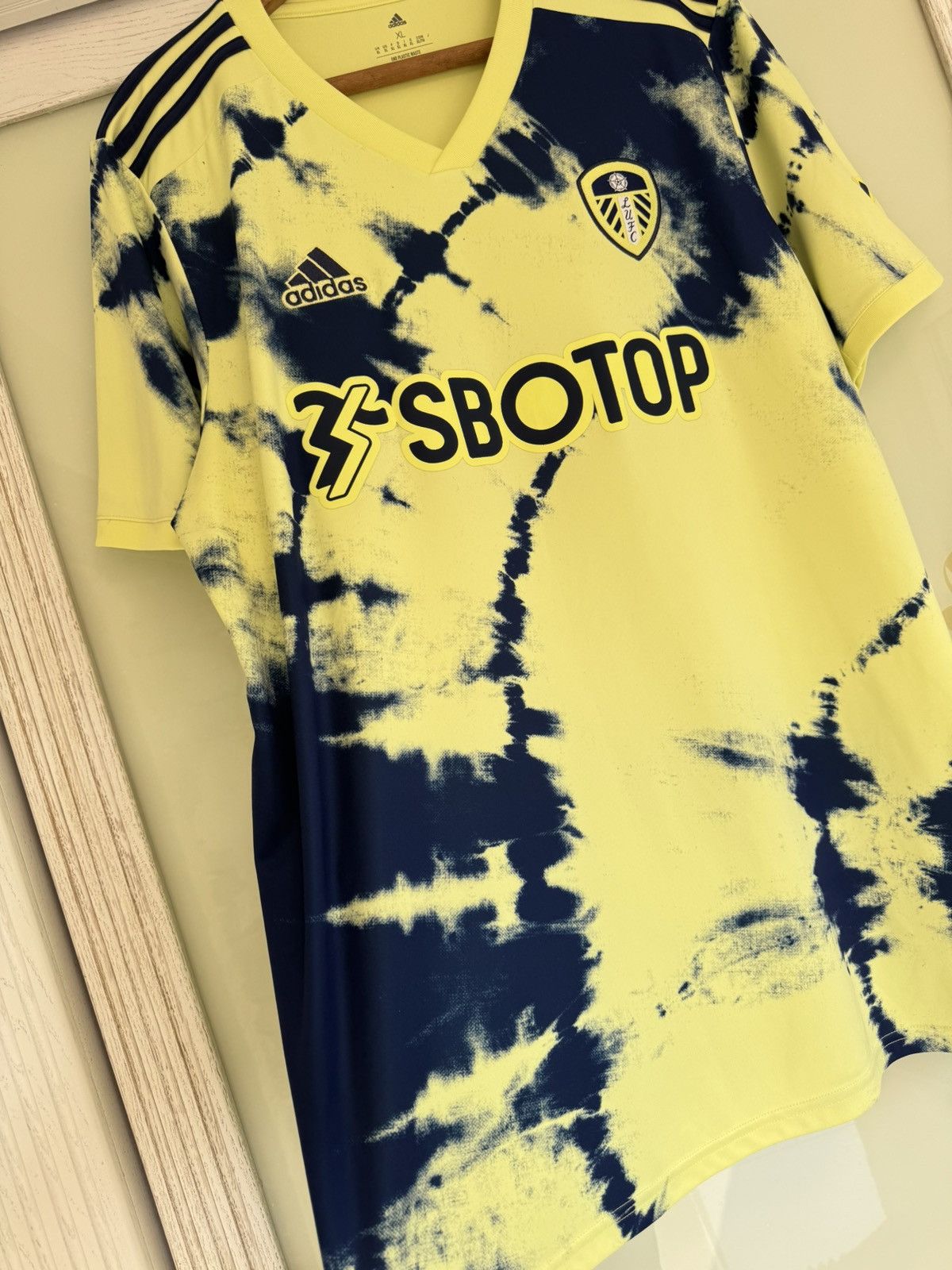 Adidas Leeds United 2022-2023 Away Soccer Jersey Football Kit Shirt Size US XL / EU 56 / 4 - 8 Thumbnail