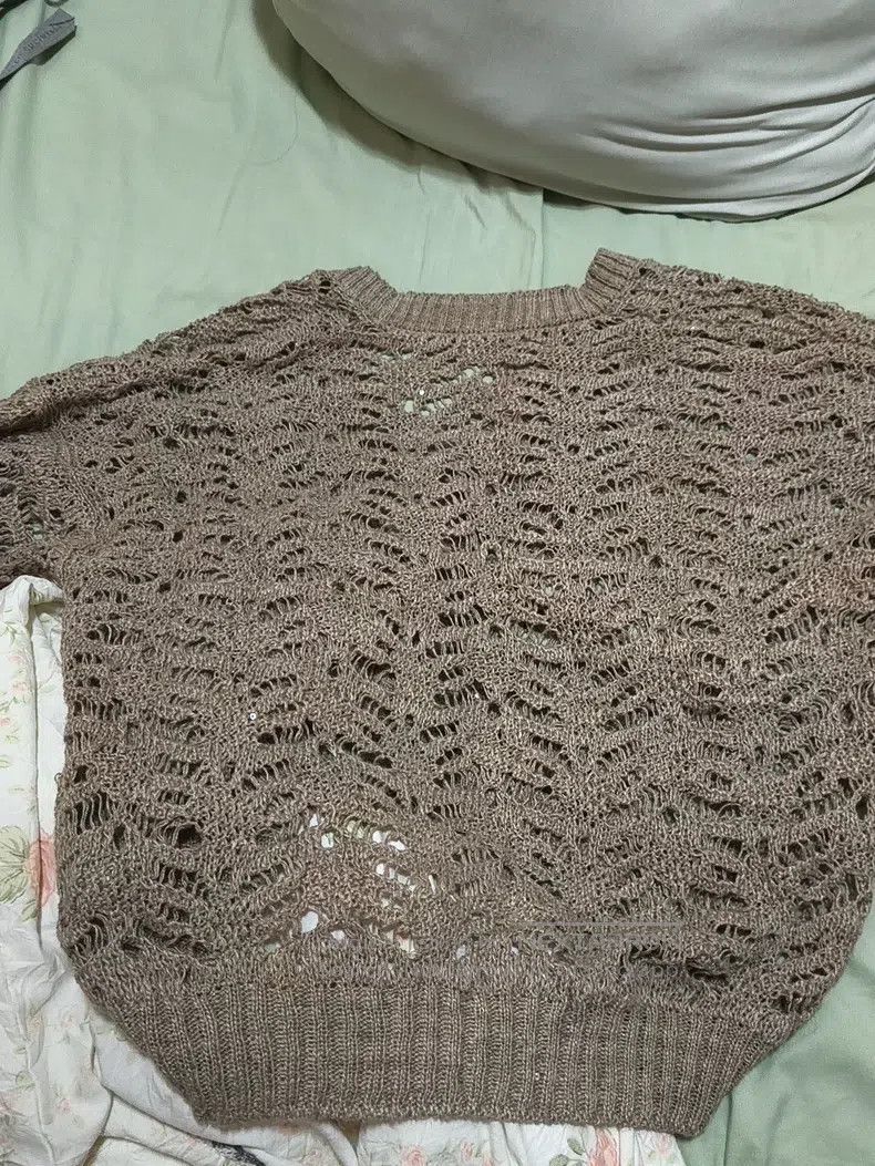 Brunello Cucinelli Brunello Cucinelli Lace Design Knit Cardigan, Beige Gray Size L / US 10 / IT 46 - 2 Thumbnail