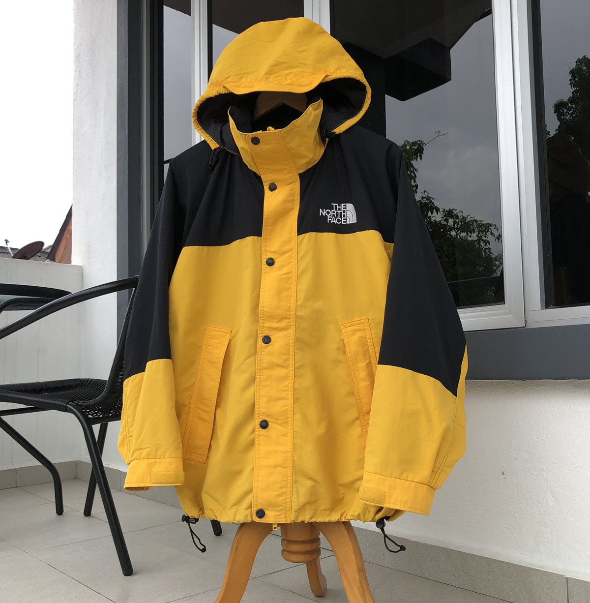 The North Face Vintage The North Face Mountain Light Anorak Jacket Size US M / EU 48-50 / 2 - 1 Thumbnail