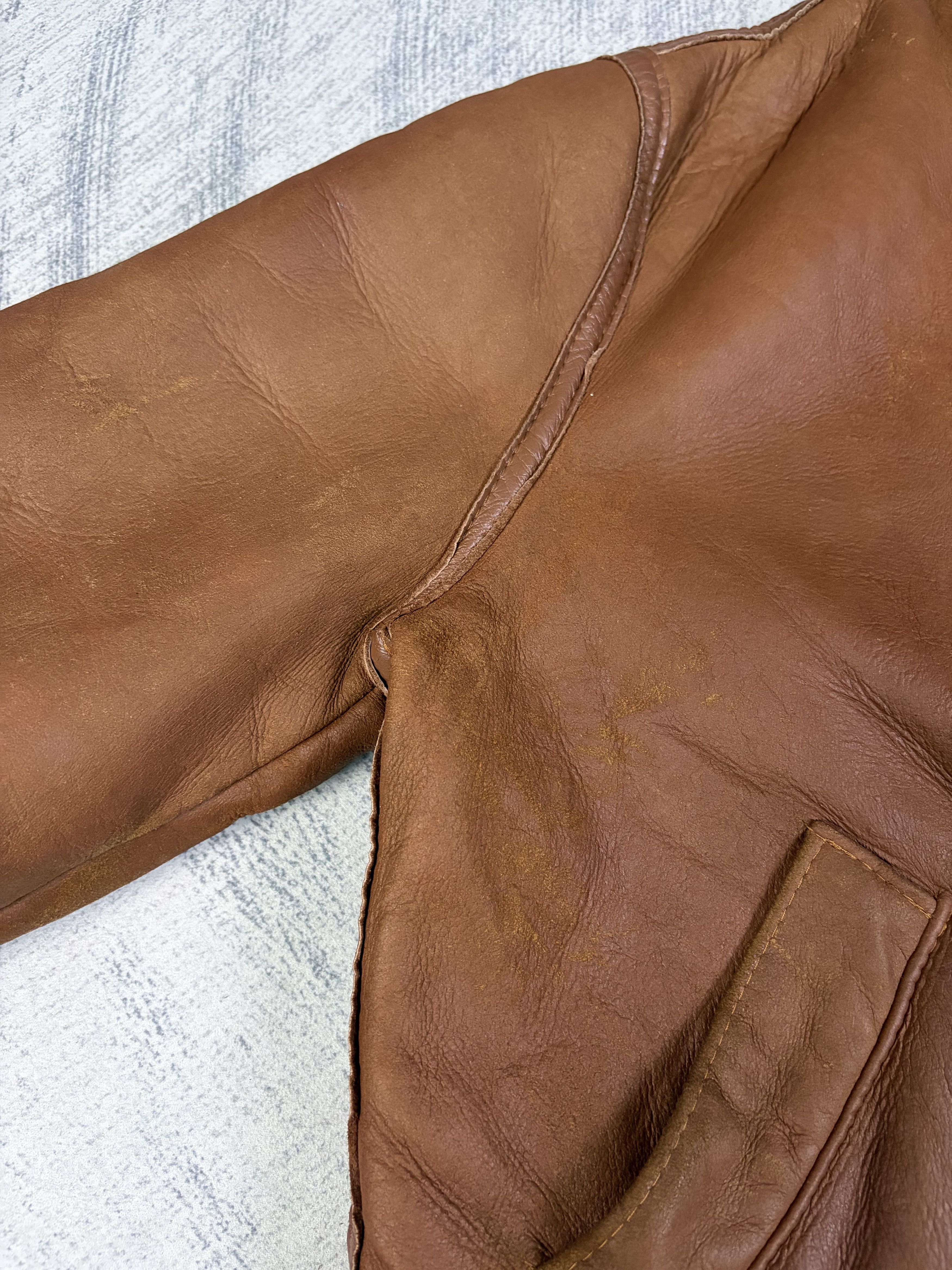 Genuine Leather Vintage B3 USAF USA Insignia Leather SheepSkin Jacket Size US M / EU 48-50 / 2 - 12 Thumbnail