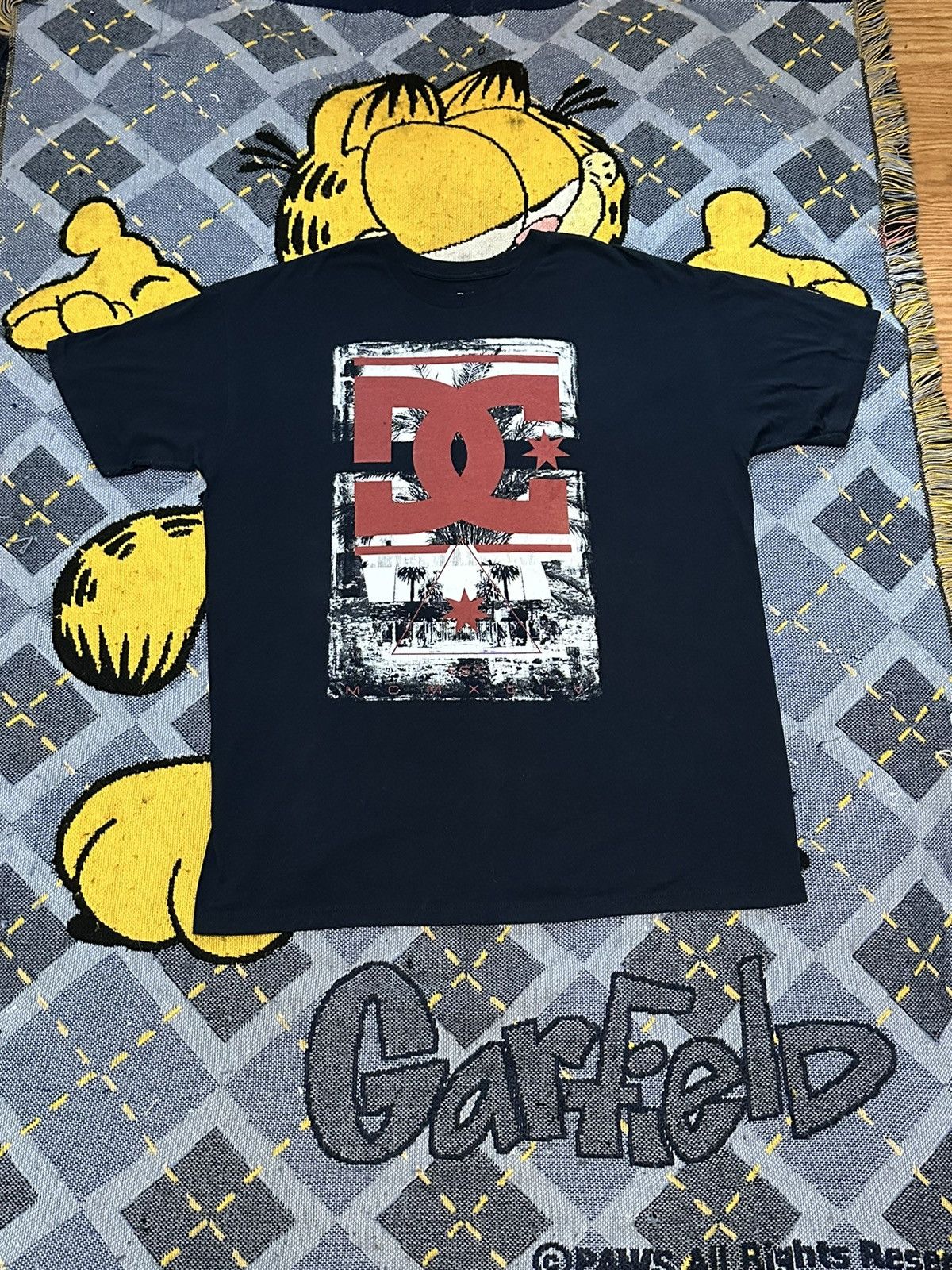DC Vintage Y2K DC Skateboarding Graphic T-Shirt Size US XL / EU 56 / 4 - 1 Thumbnail
