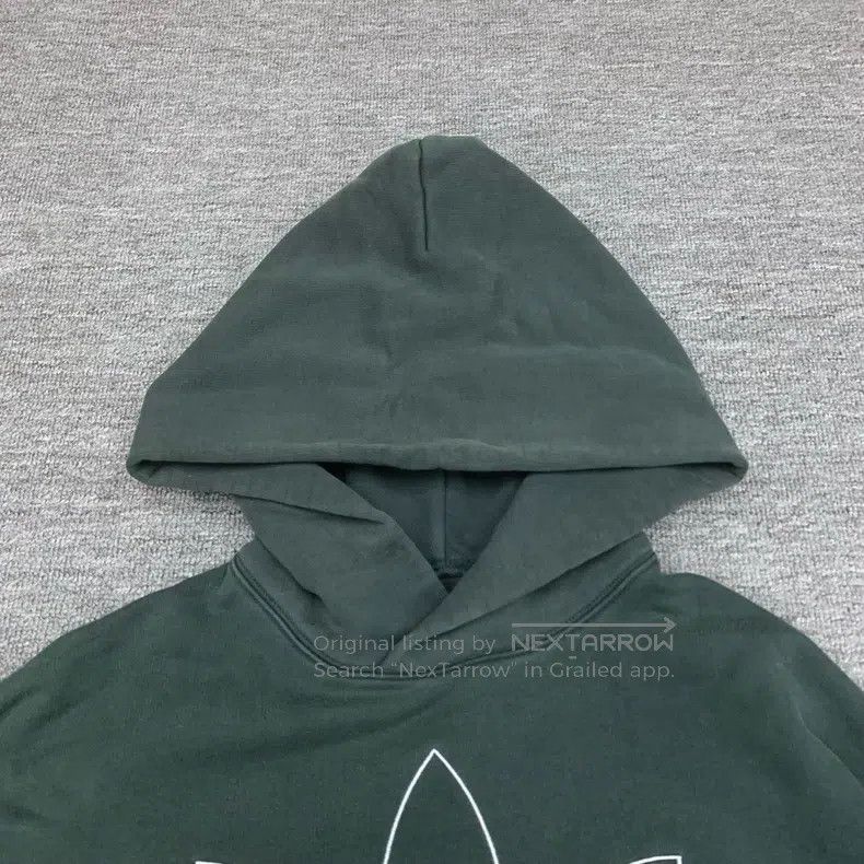 Balenciaga Balenciaga adidss Trefoil x Marvel Logo Oversized Hooded S Size US S / EU 44-46 / 1 - 9 Thumbnail