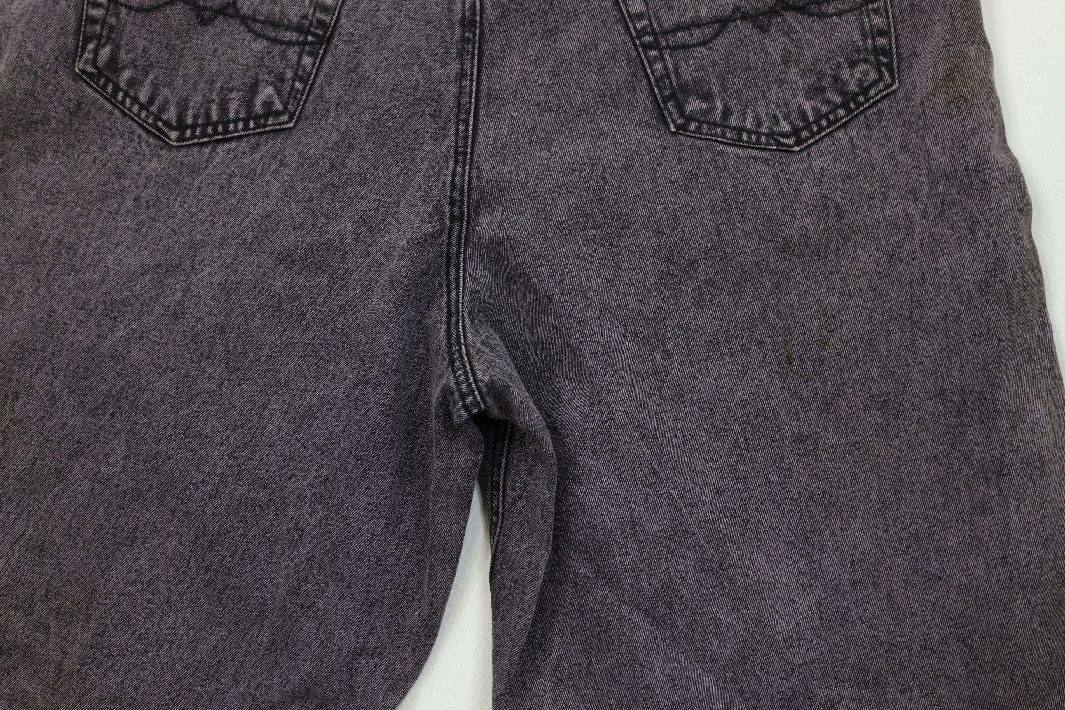 Vintage Vintage 90s Streetwear Fit Acid Wash Denim Shorts Purple Size US 38 / EU 54 - 13 Thumbnail