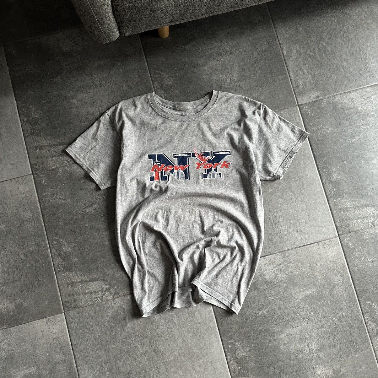 Vintage Vintage Japanese Style New York T-shirts Big Logo Y2K 00s Size US M / EU 48-50 / 2 - 3 Thumbnail