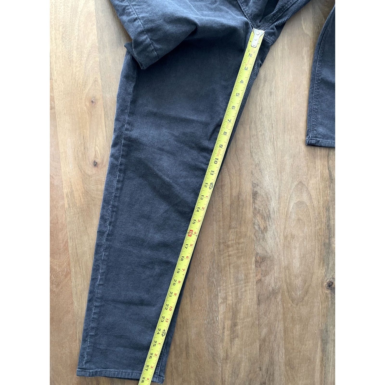 American Eagle Outfitters American Eagle Mom Straight Jean Women 2R (27x28) Black High RIse Corduroy Pants Size 26" / US 2 / IT 38 - 6 Thumbnail