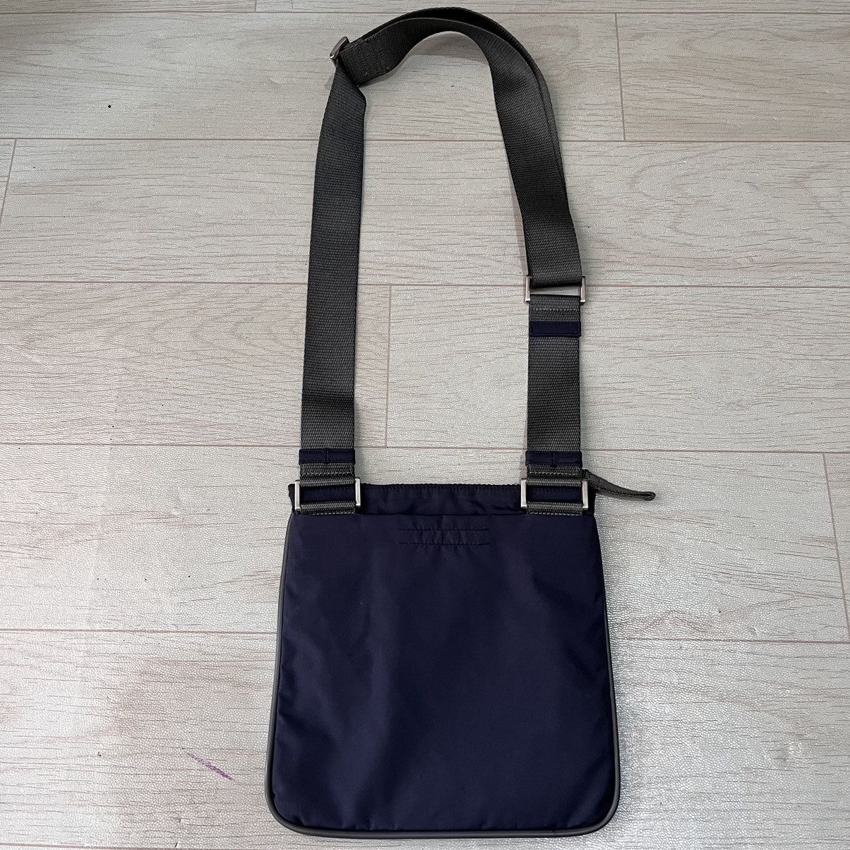 Prada 2000s Prada sport mini slingbag (include the card 2001) Size ONE SIZE - 7 Thumbnail