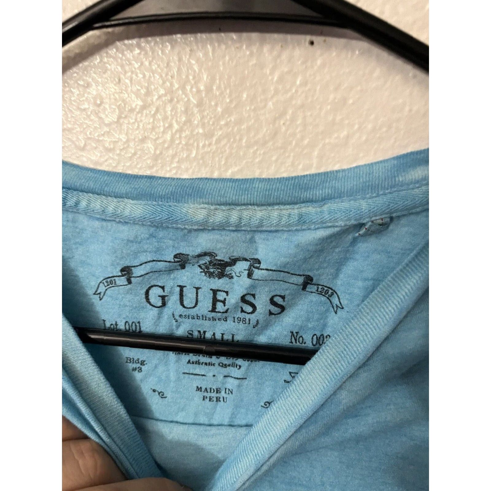 Guess GUESS T-Shirt Mens Small Blue Graphic Logo Crew Neck Short Sleeve Cotton Knit Regular Fit Vintage? No Size US S / EU 44-46 / 1 - 2 Thumbnail