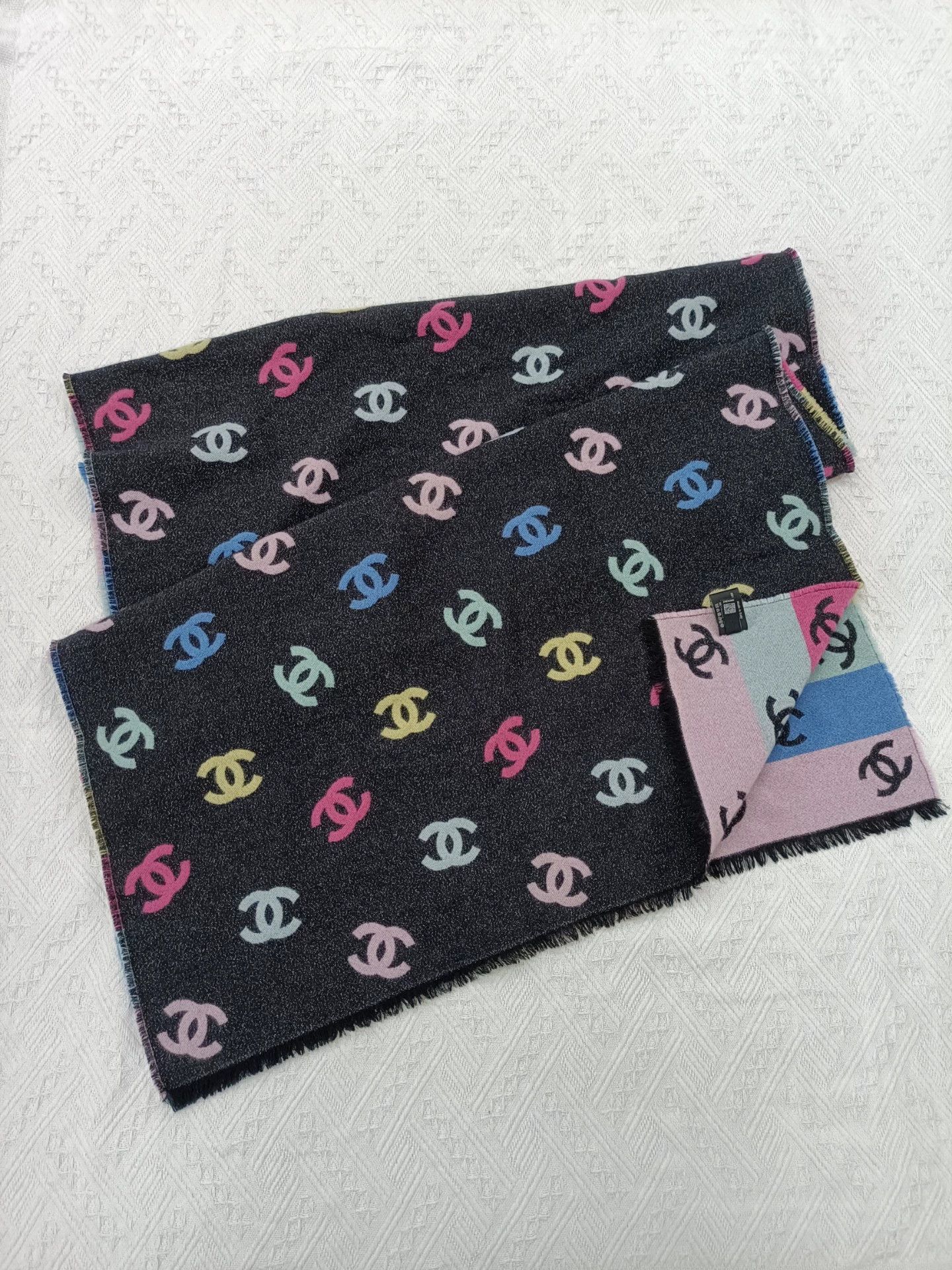 Chanel Chanel Rainbow Large Logo DoubleFaced Cashmere Scarf Size ONE SIZE - 2 Thumbnail