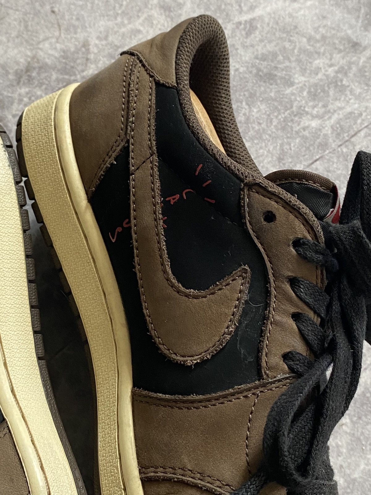 Nike × Travis Scott Nike Air Jordan 1 Low x Travis Scott “Mocha” shoes US9.5 Size US 9.5 / EU 42-43 - 9 Thumbnail