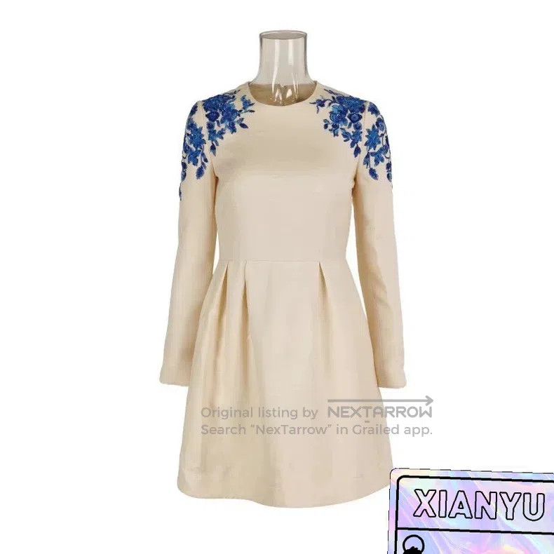 Valentino Valentino Wool embroidered sequin women's dress Size S / US 4 / IT 40 - 1 Thumbnail