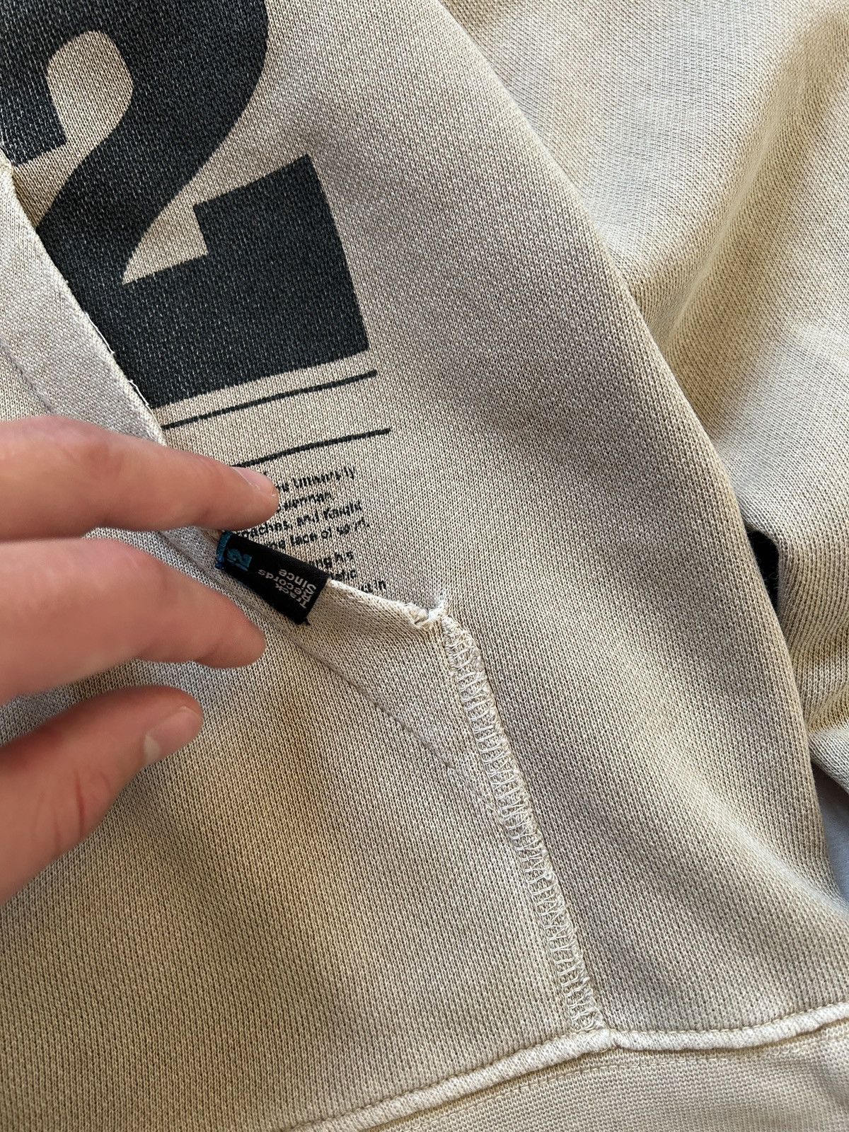 Nike 💥Vintage Nike Big Logo Distressed Faded Archive Hoodie 00s💥 Size US S / EU 44-46 / 1 - 14 Thumbnail