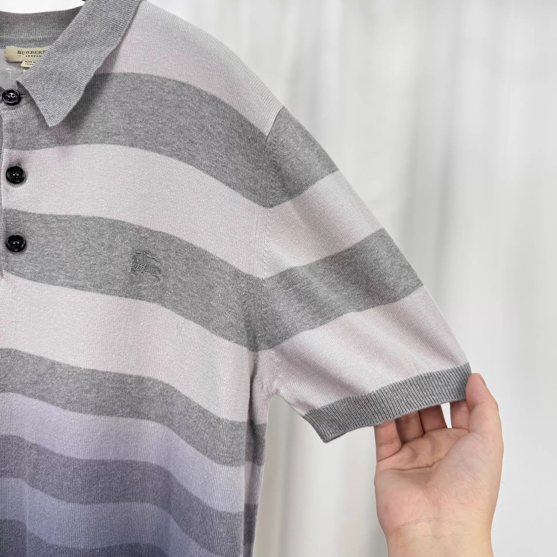 Burberry Burberry Embroidered Eq Gradient Knit Polo M 98 New Size US M / EU 48-50 / 2 - 4 Thumbnail
