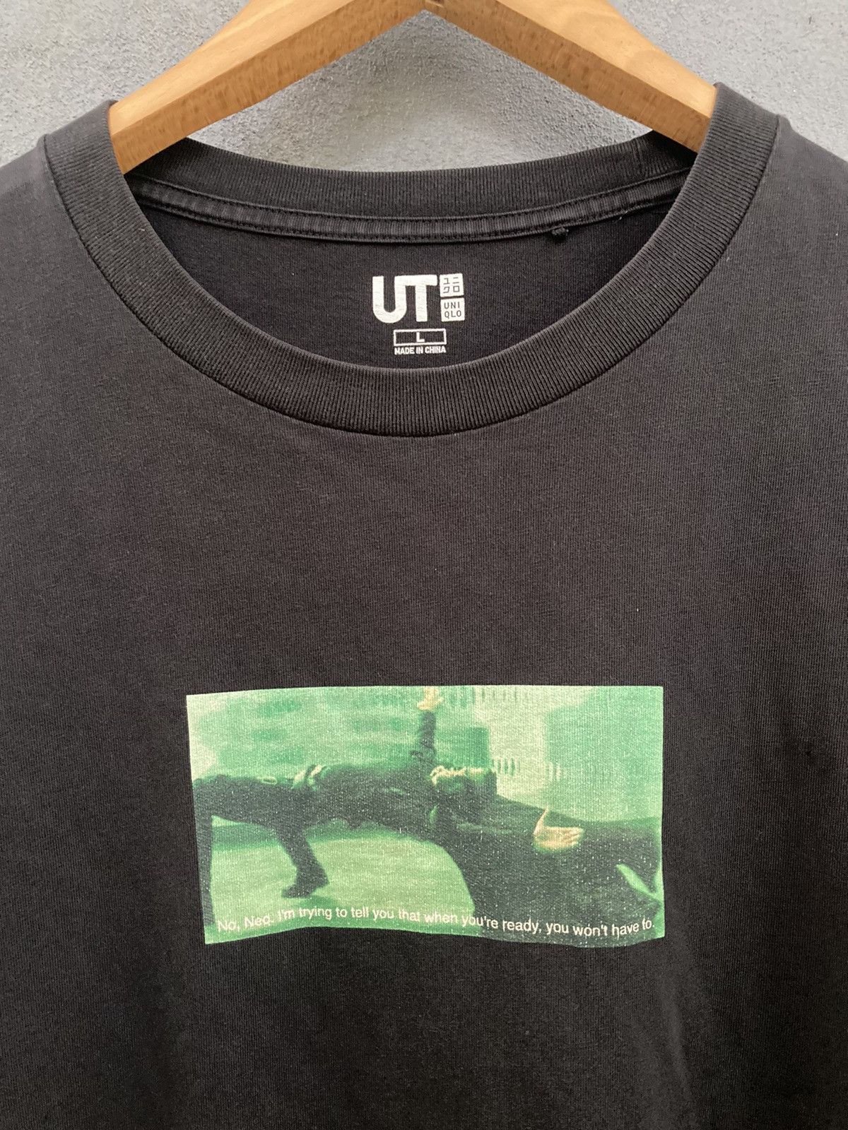 Uniqlo × Warner Bros UT x The Matrix Box Logo Movie Tee Size US L / EU 52-54 / 3 - 4 Thumbnail