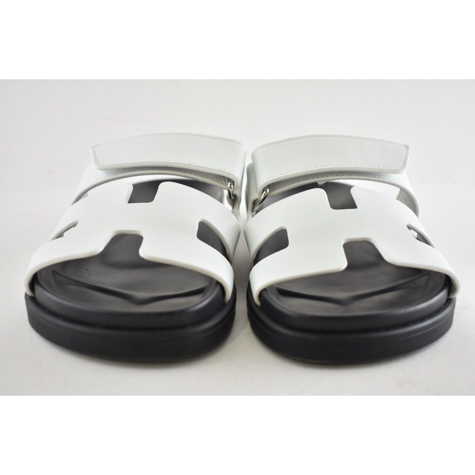 Hermes Hermes Chypre Sandal White Black Calfskin Leather H Logo Size US 7.5 / IT 37.5 - 6 Thumbnail