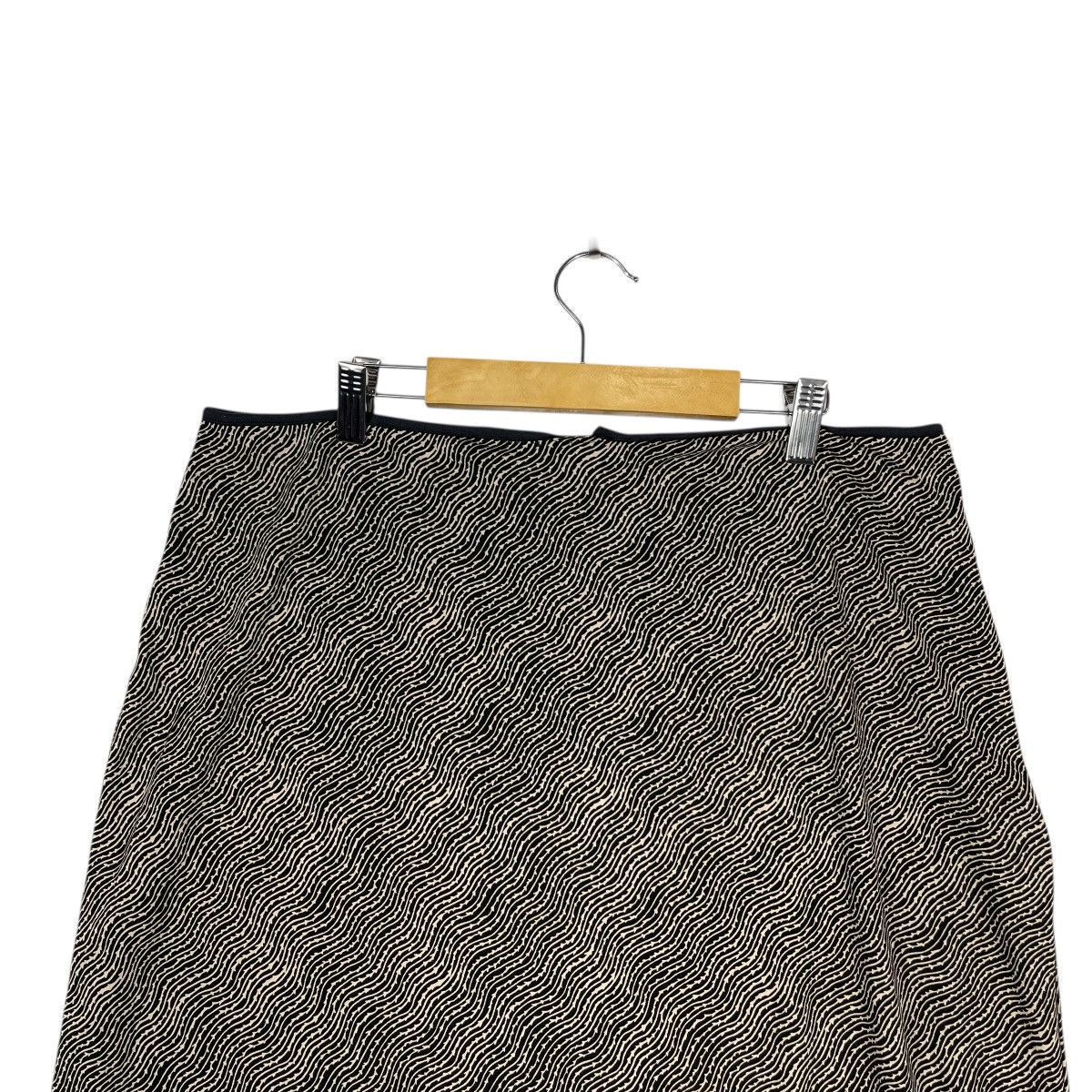 Vintage Vintage Max Studio Wave Print Midi Skirt Black White USA Size 33" - 2 Thumbnail