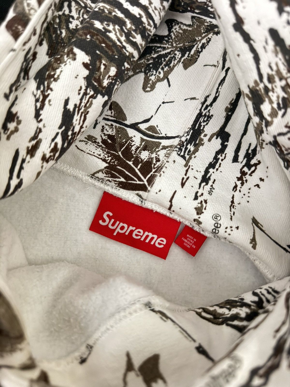 Supreme Supreme White Camo Real Tree Hoodie Size US L / EU 52-54 / 3 - 4 Thumbnail