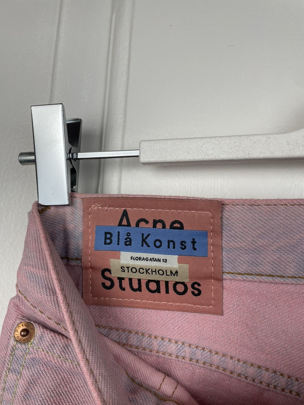 Acne Studios Acne Studios 1997 (1996) Pink washed jeans pants label Size US 28 / EU 44 - 5 Thumbnail