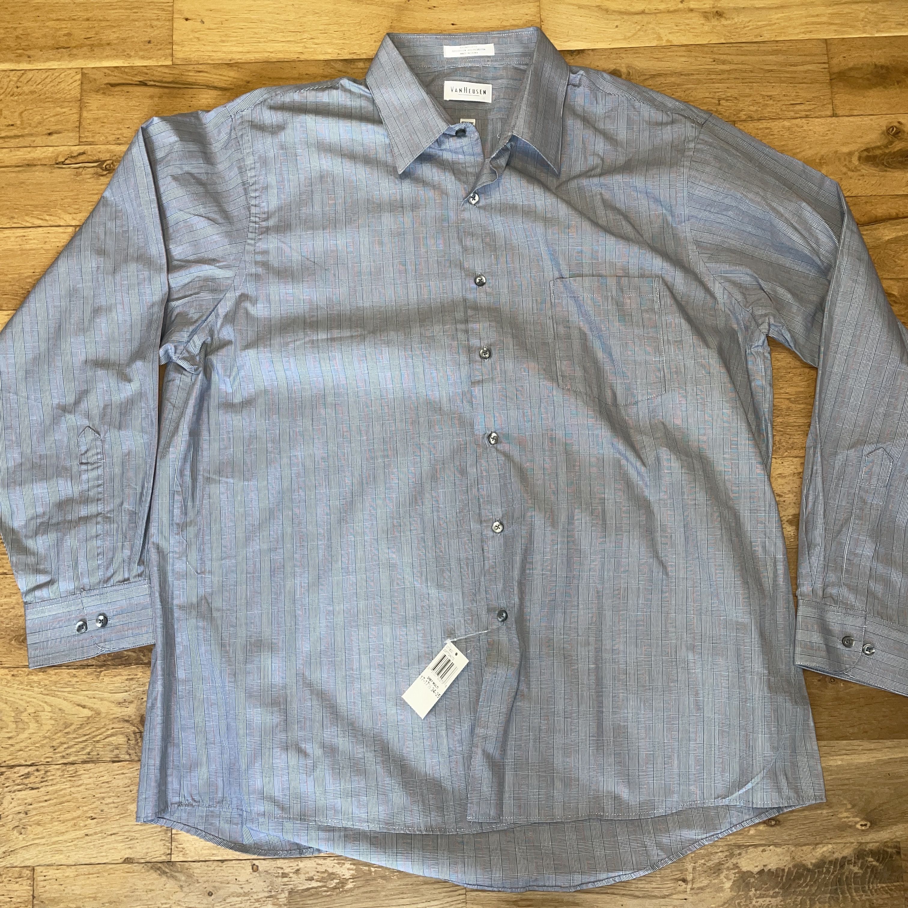 Van Heusen Van Heusen Men's Elegant Cotton Shirt Size XL - New - Tags Size US XL / EU 56 / 4 - 1 Thumbnail