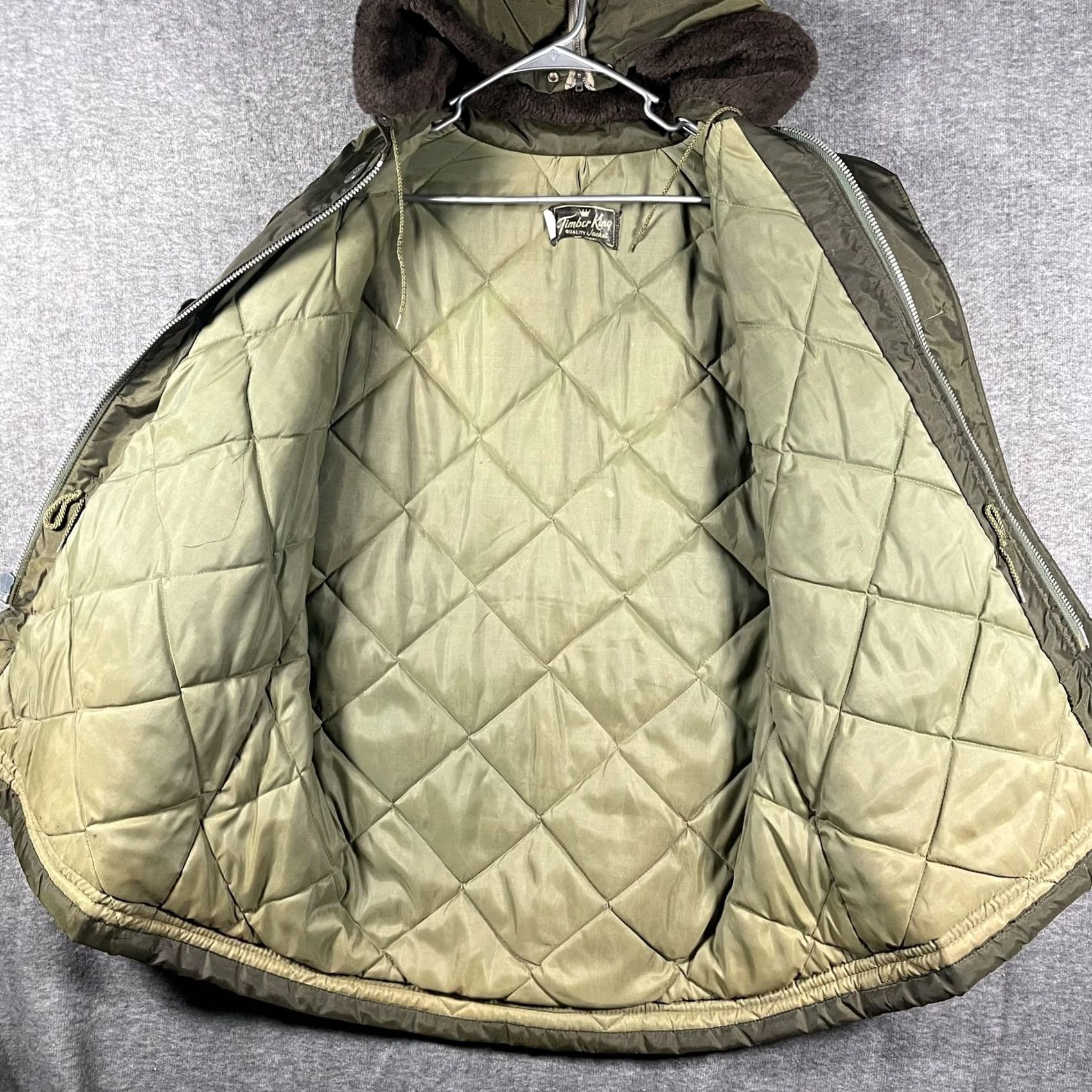 Olive VINTAGE Timber King Jacket Mens Large Olive Green Hooded Quilt Lined Parka YKK Size US L / EU 52-54 / 3 - 7 Thumbnail