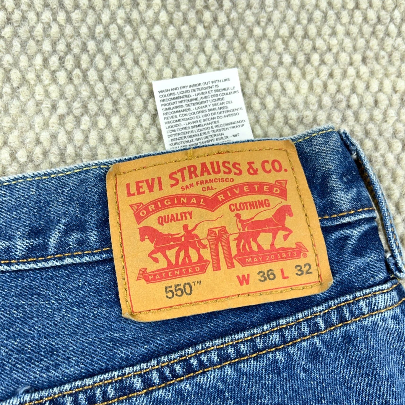 Levi's Levi's 550 Jeans Men 36x32 Relaxed Fit Straight Leg Denim Blue 5-Pocket American Classic 90s? Size US 36 / EU 52 - 4 Thumbnail