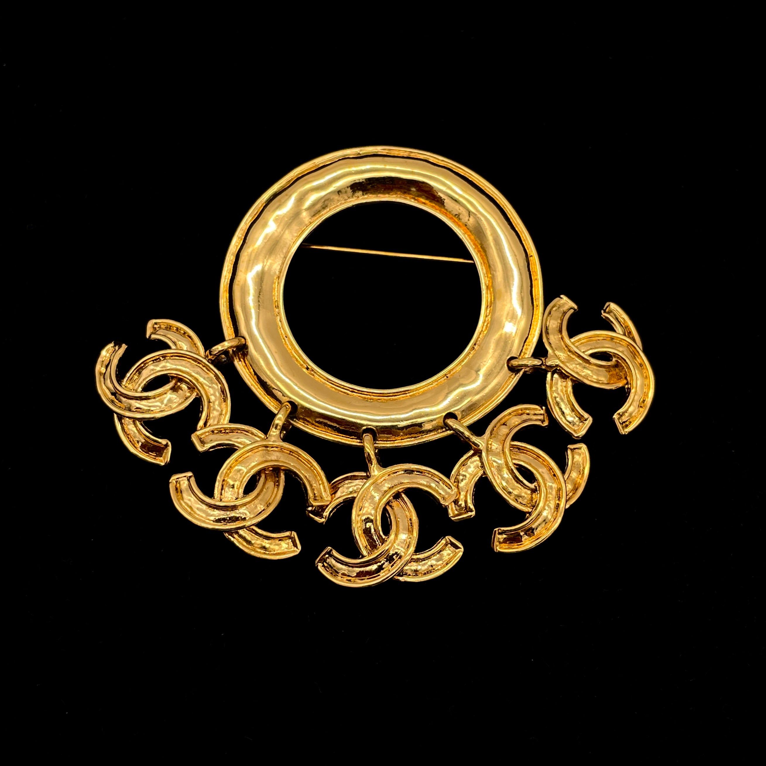 Chanel Chanel Coco Mark 5-Ring Brooch 94P Size ONE SIZE - 1 Thumbnail