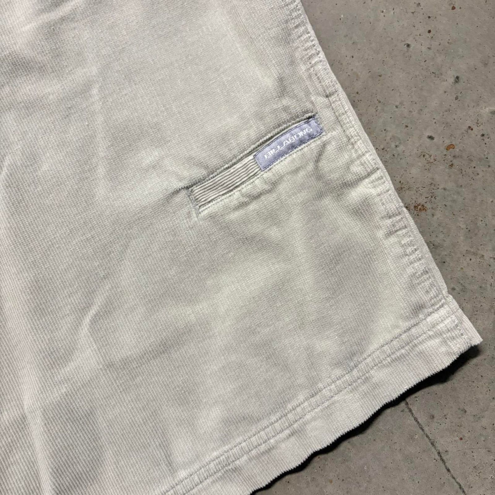 Billabong × Vintage Crazy Vintage Y2K Billabong Corduroy Cargo Style Surf Shorts Size US 34 / EU 50 - 5 Thumbnail