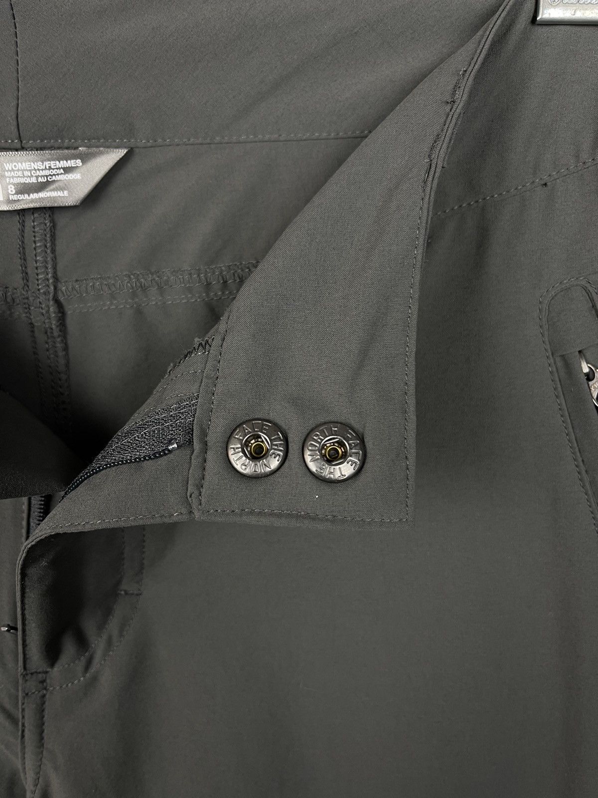 The North Face The North Face Outdoor Grey Cargo Transformer Pants WMNS Size 8 Size 30" / US 8 / IT 44 - 9 Thumbnail