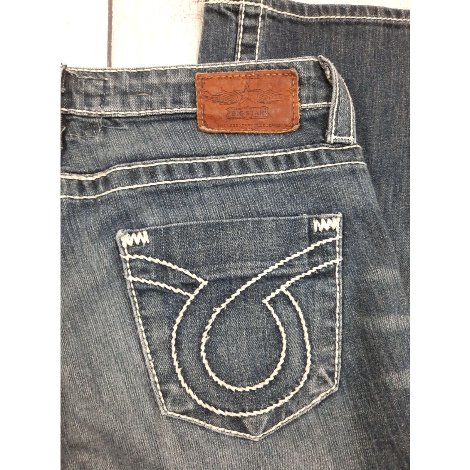 Denime Big Star LIV Capri Stretch Denim Crop Jeans Womens Size 28 Blue 5-Pocket Design Slim Crop Star Embroidered 21in Inseam Jeans Size 28" / US 6 / IT 42 - 6 Thumbnail