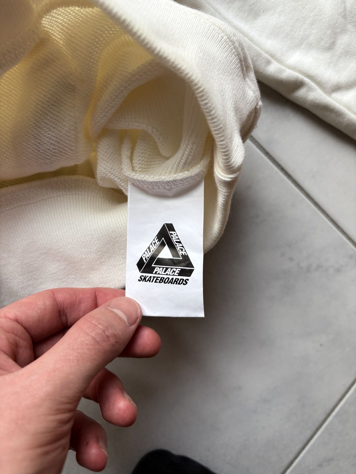 Palace Palace Hoodie Cream Classic Fix 1/4 Size US L / EU 52-54 / 3 - 8 Thumbnail