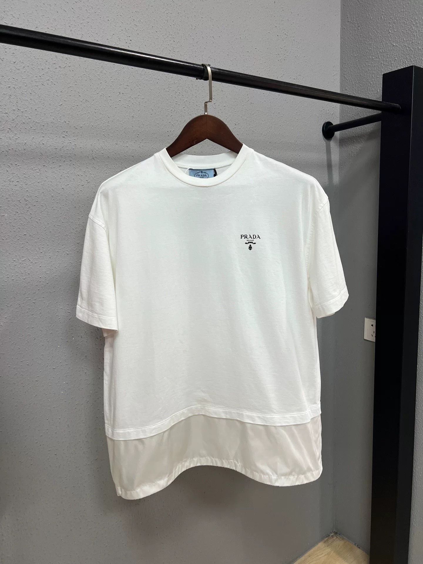 Prada Prada Hem Nylon Panel Short Sleeve Size XS / US 0-2 / IT 36-38 - 1 Thumbnail