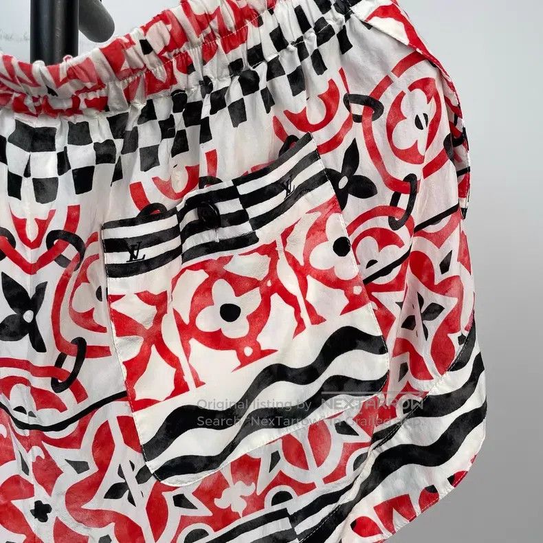 Louis Vuitton Louis Vuitton Red resort logo shorts Size US 36 / EU 52 - 3 Thumbnail