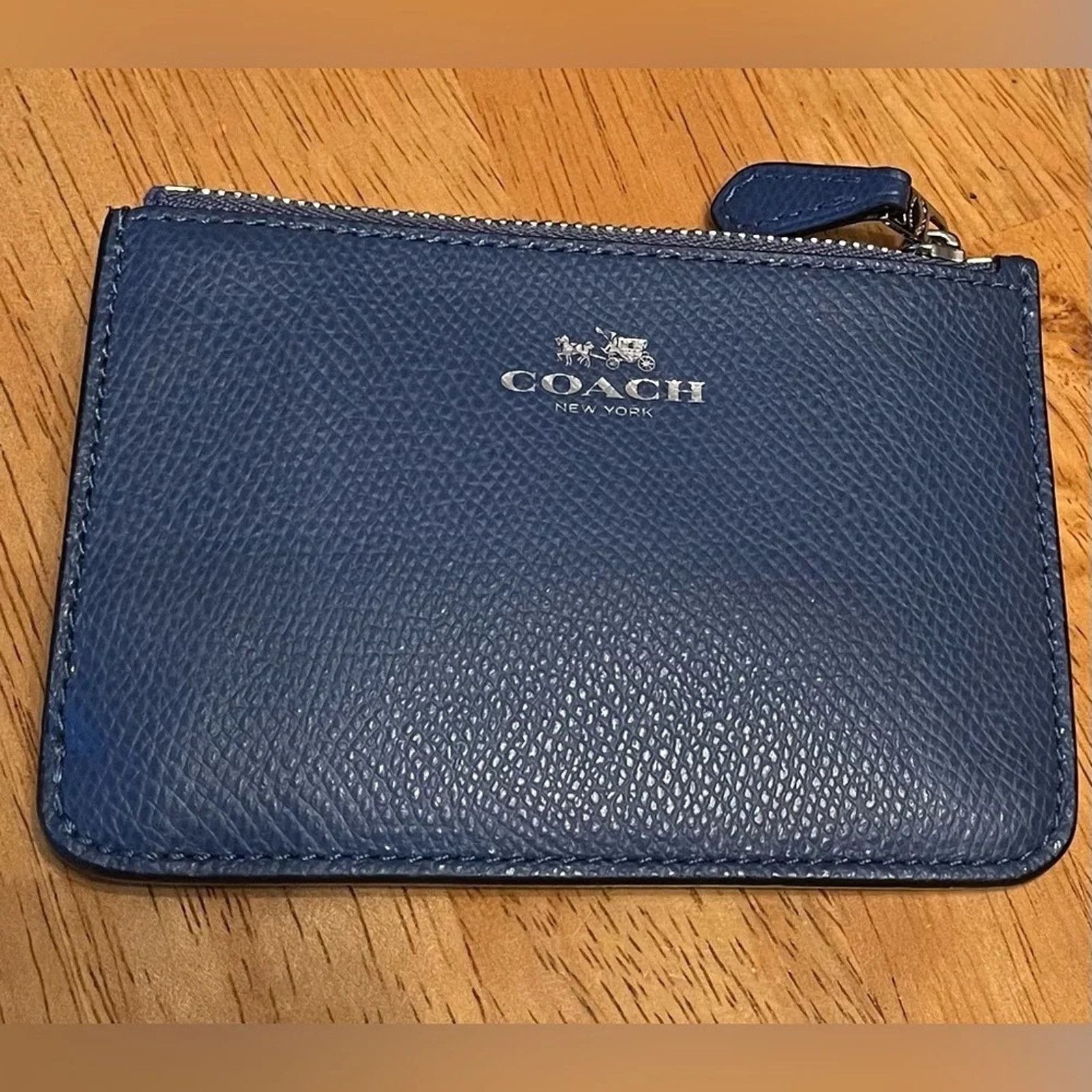 Coach Coach mini skinny ID case, new in the box. Size ONE SIZE - 2 Thumbnail