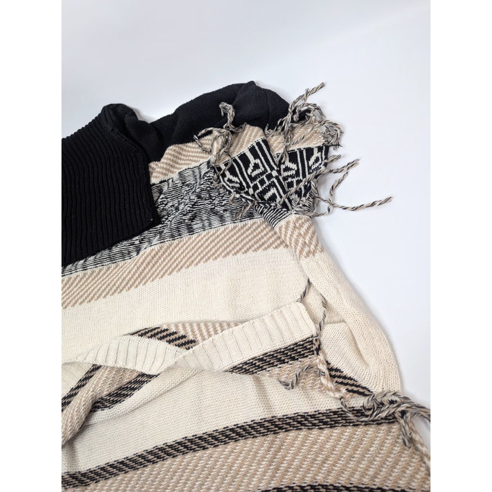 Vintage VINTAGE Northern Angel Sweater Poncho Womens S/M Black Beige Stripe Fringe Cowl Neck Size S / US 4 / IT 40 - 5 Thumbnail