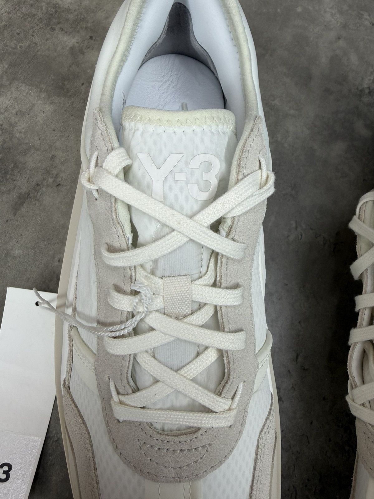 Y-3 Adidas Y-3 Yohji Yamamoto Ajatu Run Off White Sneakers Size US 10 / EU 43 - 9 Thumbnail