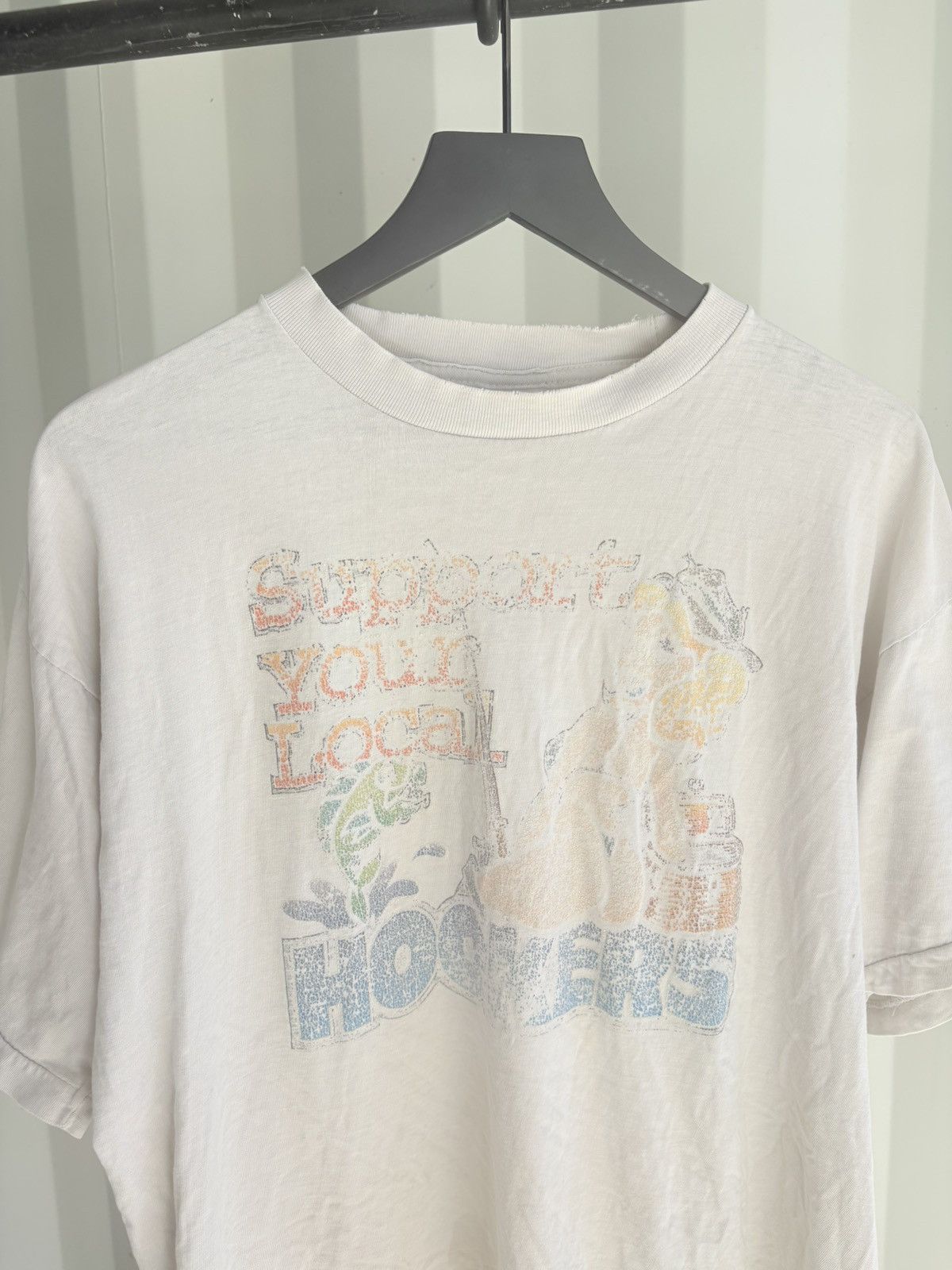 Vintage Vintage Fishing Hookers Faded Shirt Distressed Grunge Band Size US XL / EU 56 / 4 - 1 Thumbnail