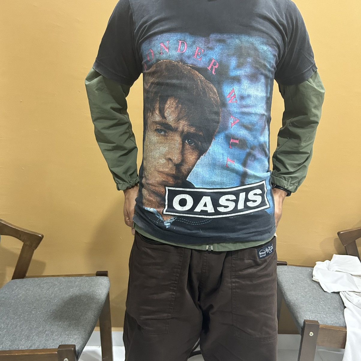 Band Tees Vintage Oasis Wander Wall Rock Band Tees Size US XS / EU 42 / 0 - 2 Thumbnail