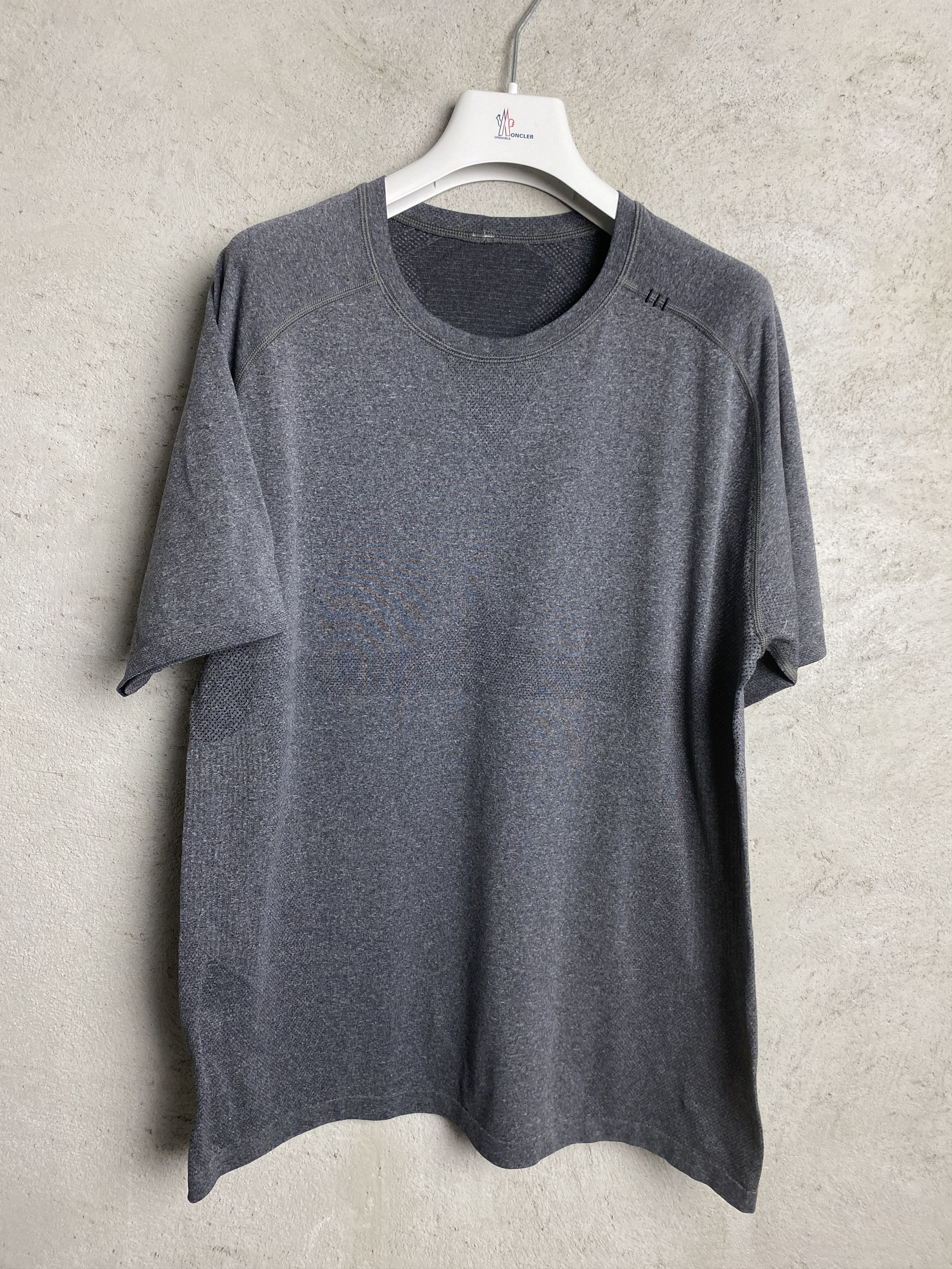 Lululemon Lululemon t-shirt tee gym sport running Size US L / EU 52-54 / 3 - 2 Thumbnail