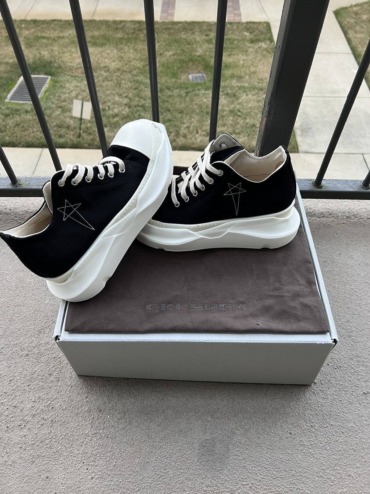 image of Rick Owens Drkshdw Abstract Low Shoes in Black, Men's (Size 7)