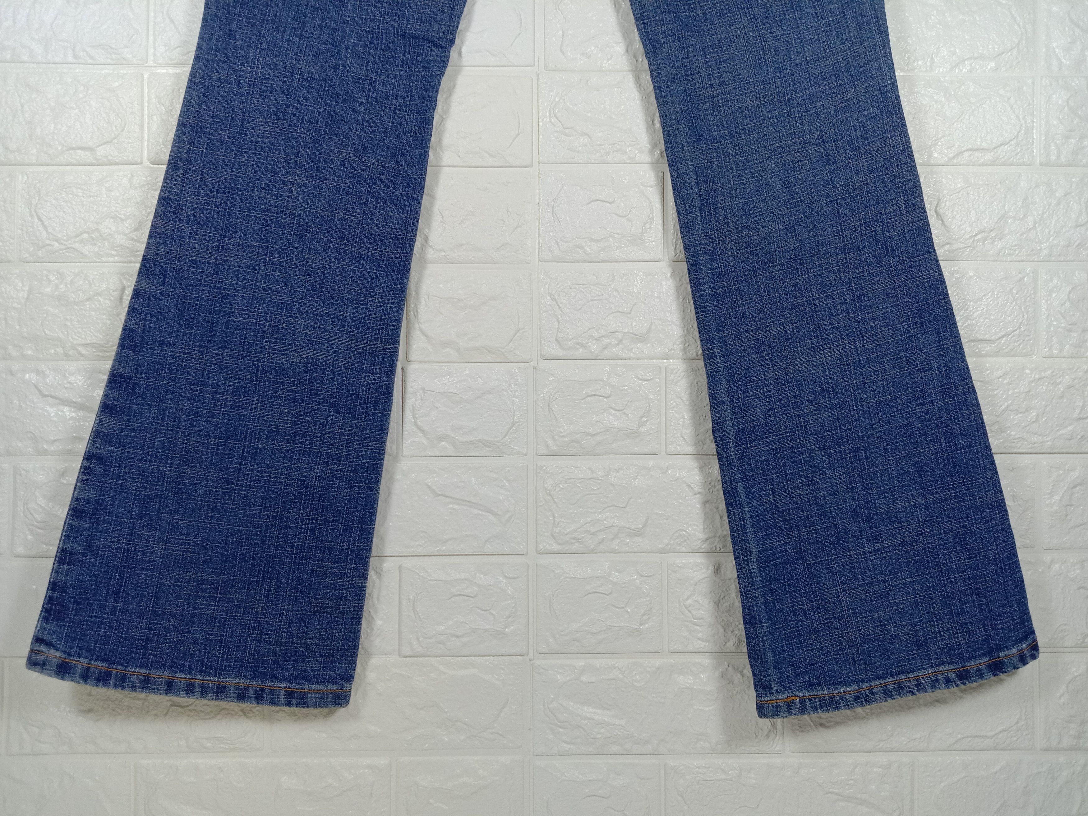 Levi's Vintage Levi's 518 Flare Jeans Blue Wash Denim Size 31" - 8 Thumbnail