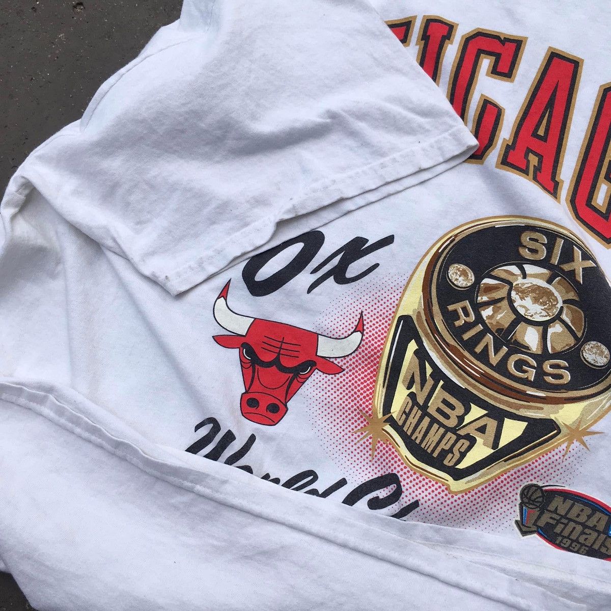 NBA RARE ‼️ Chicago Bulls Size US XL / EU 56 / 4 - 5 Thumbnail