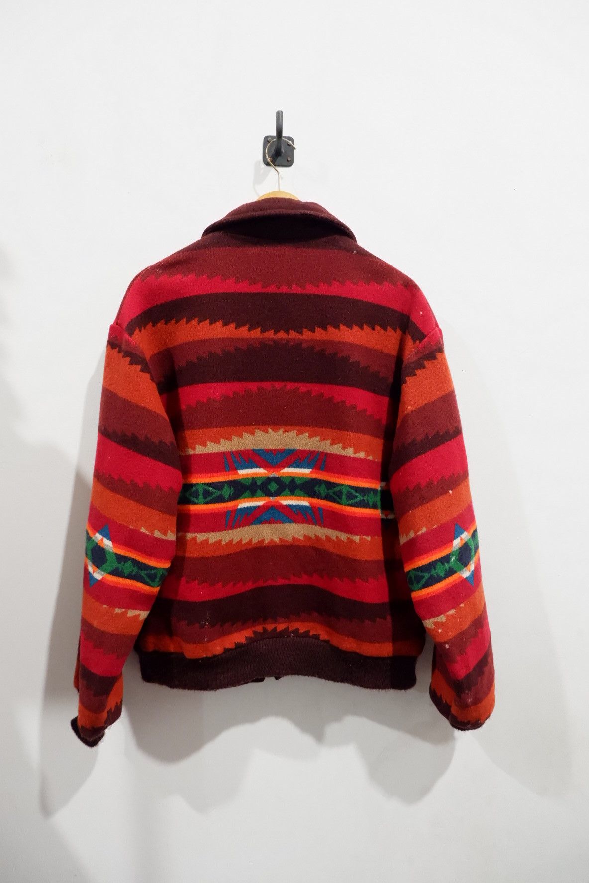 Pendleton Vintage 80s-90s Westernwear Pendleton Aztec Wool Jacket Size US L / EU 52-54 / 3 - 3 Thumbnail