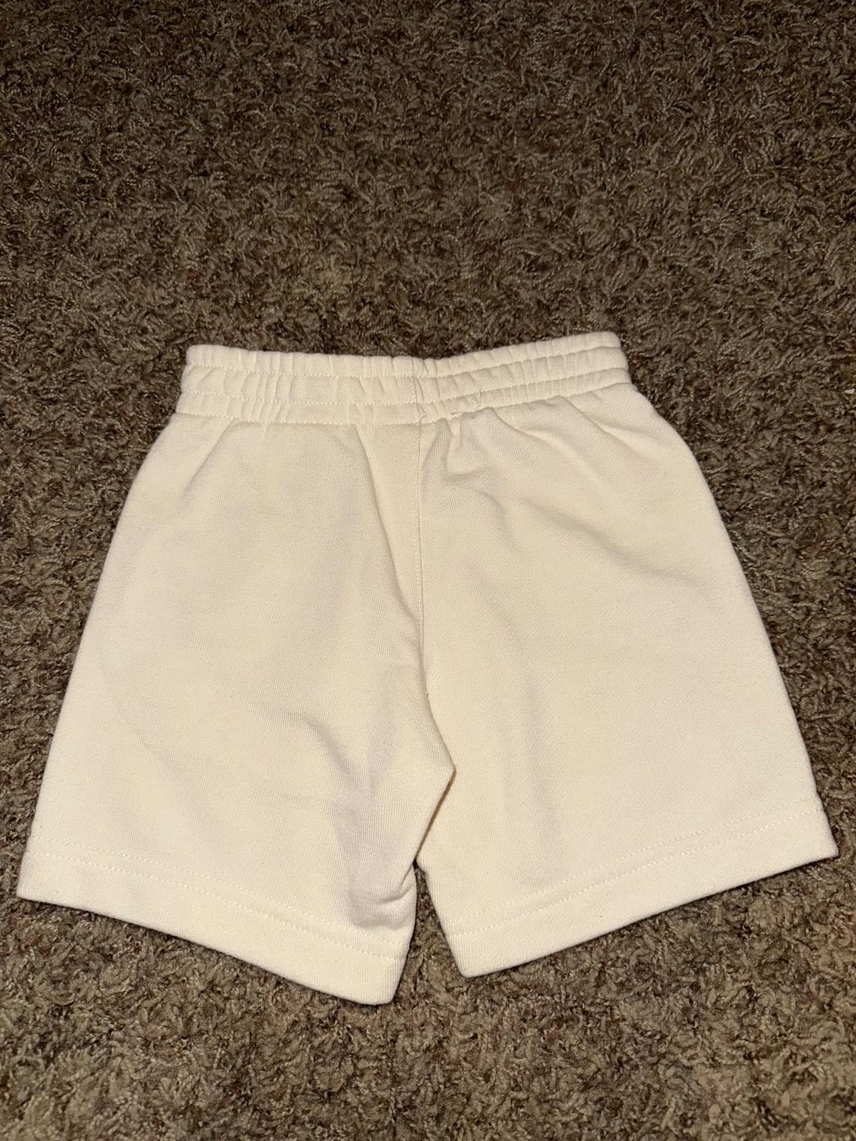 Nike Nike Sportswear Club Kid’s Boys Biosphere Sports Shorts Size US 26 / EU 42 - 7 Thumbnail