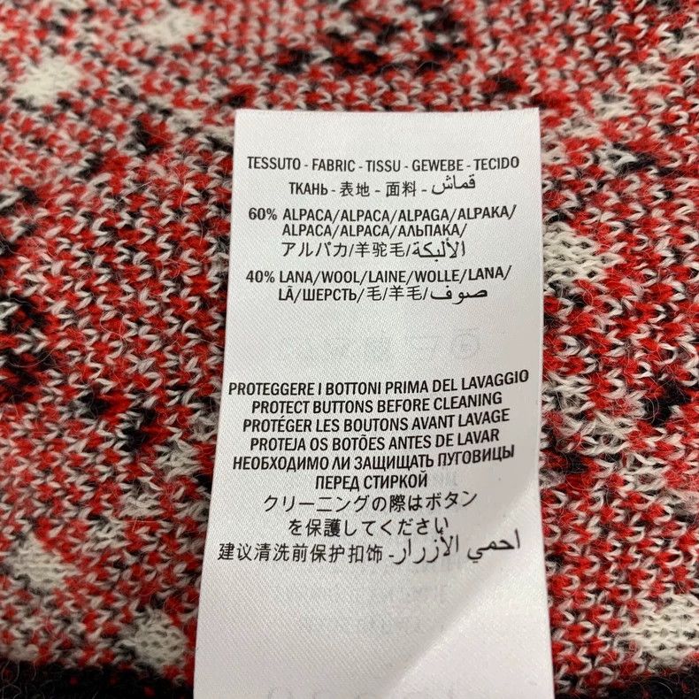 GucciBlack and red color block logo jacquard full print alp