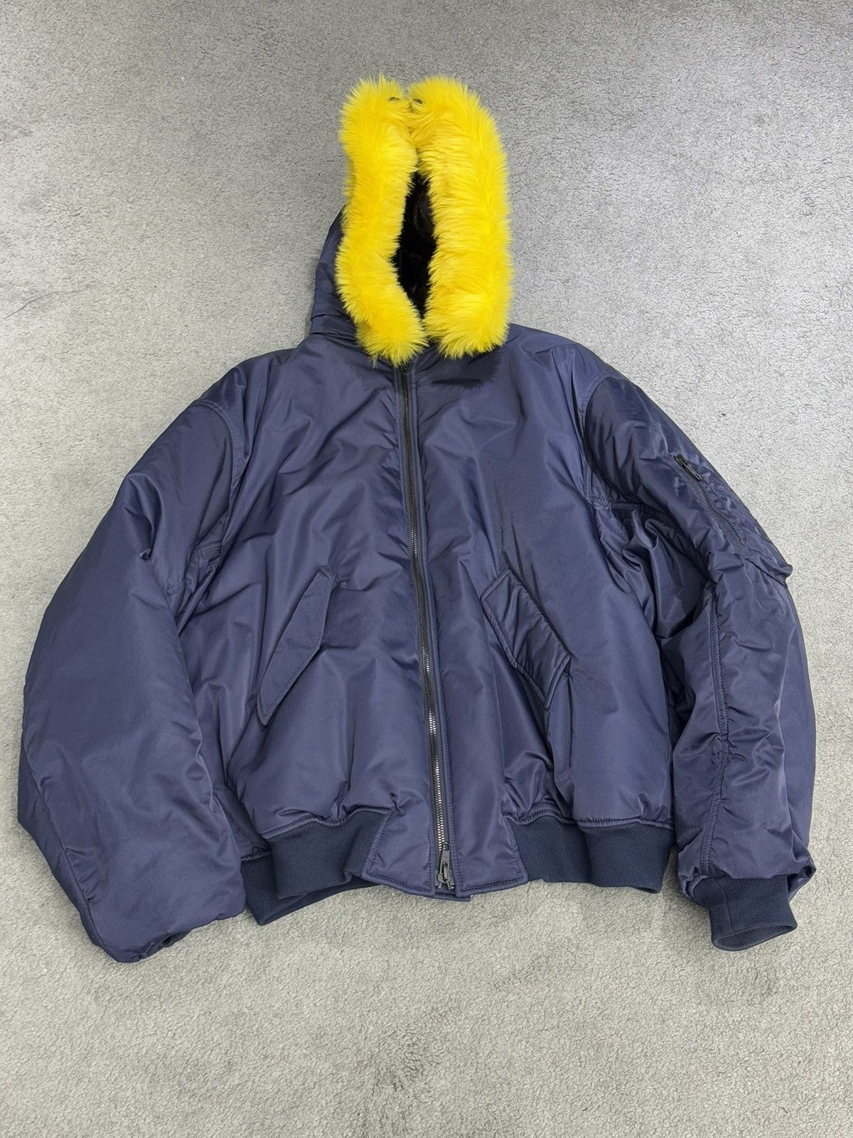Balenciaga Balenciaga 21fw bomber Size US XXS / EU 40 - 1 Thumbnail