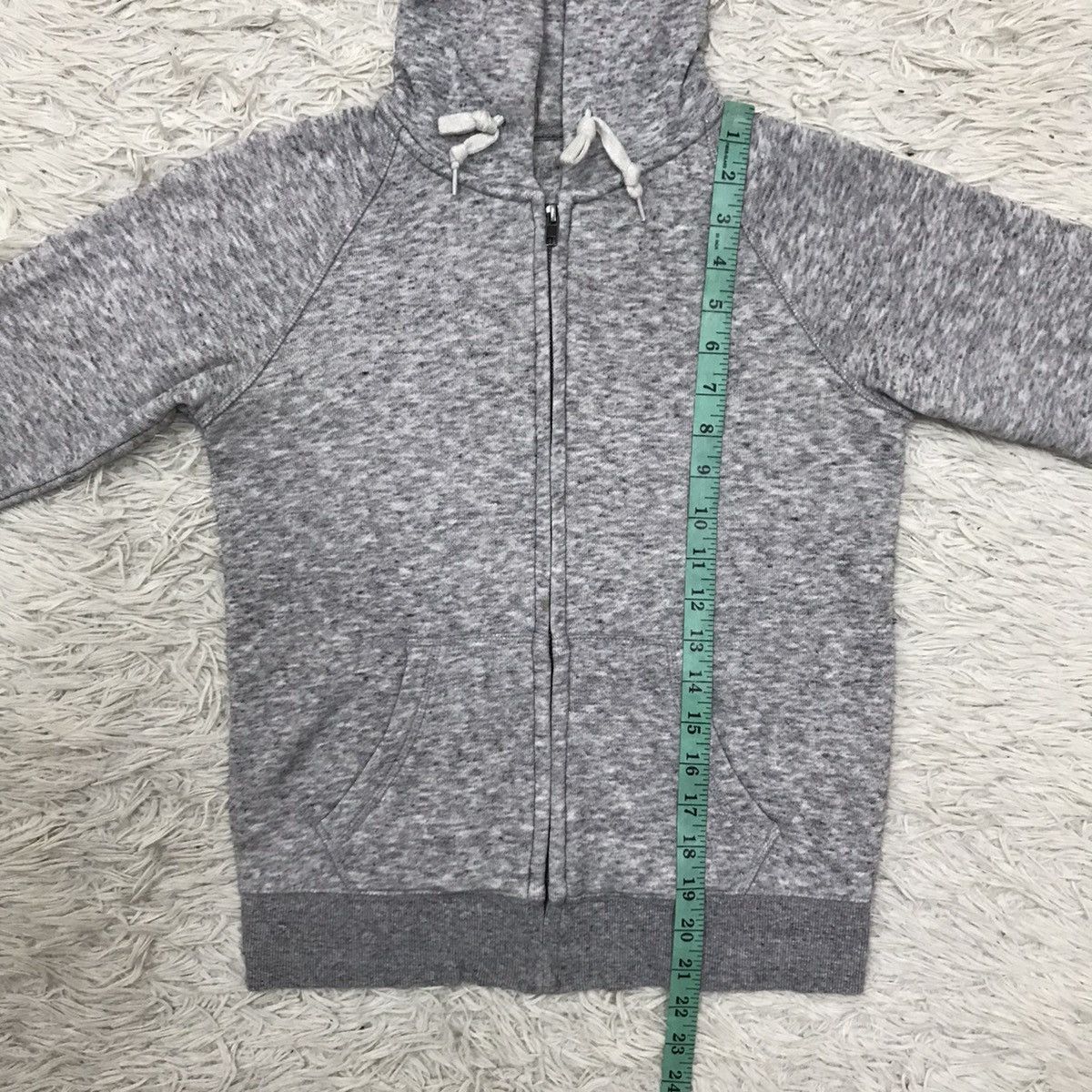 Japanese Brand UNIQLO PLAIN ZIP UP SWEATER HOODIE FOR KIDS Size XXS / US 00 / IT 34 - 14 Thumbnail