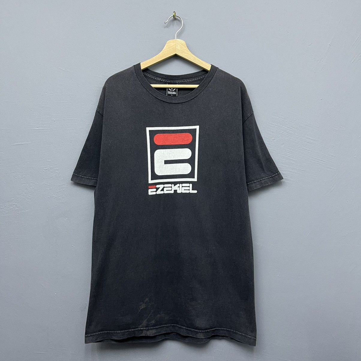 Ezekiel Vintage 90s Ezekiel Skateboards T-Shirt Size US L / EU 52-54 / 3 - 1 Thumbnail