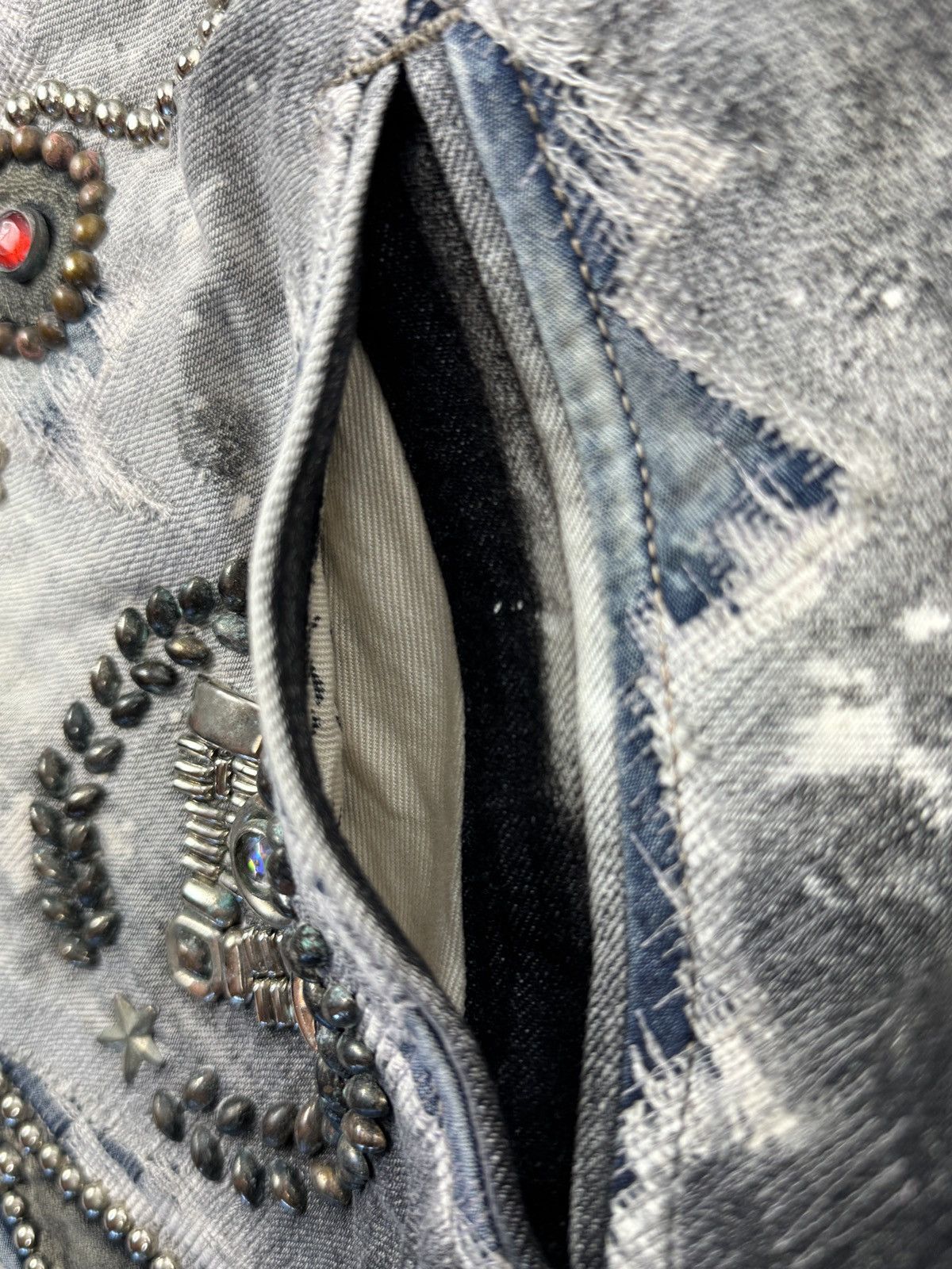 Proleta Re Art EMBELLISHED LEATHER DETAIL HANDMADE 1/1 DENIM JACKET Size US L / EU 52-54 / 3 - 8 Thumbnail