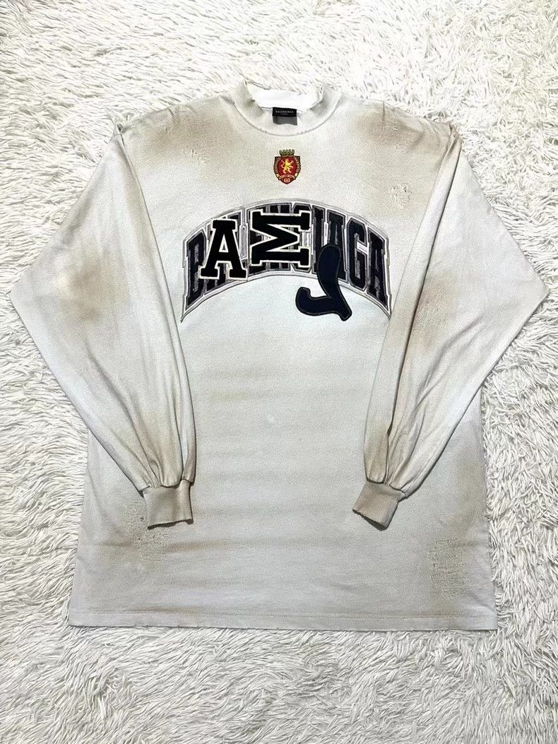 Balenciaga Balenciaga SS23 Mud Dye Manchester United Dirt Do Old Wash Size US L / EU 52-54 / 3 - 1 Thumbnail
